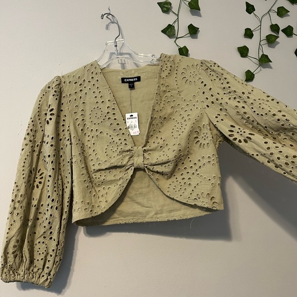 Blouse - Picture 2 of 5